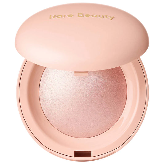 RARE BEAUTY ILUMINADOR "MESMERIZE"